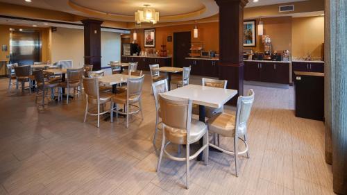 Kenner - Louis Armstrong International Airport Hotel | Best Western Plus New Orleans Airport Hotel