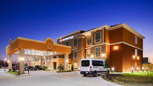 Kenner - Louis Armstrong International Airport Hotel | Best Western Plus New Orleans Airport Hotel