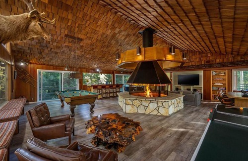 Springville House | Big+Little Nelson Chalets | Hot Tub | Game Room