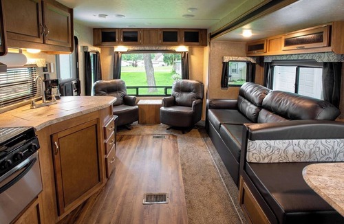 Buffalo City House | Big River Escape Bear Camper #2