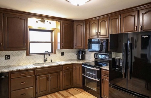 Morton Meadows House | Big upper unit handicap retreat, 4br-3bt. fireplace and family room