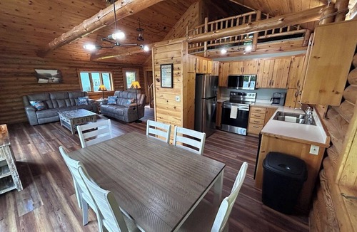 Pillager Cabin | Bigfoot's Bungalow on Beautiful Lake Placid