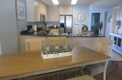 Biloxi Condo | BILOXI SEA BREEZE CONDO - ON the Beach - Short Walk to Great Restaurants!