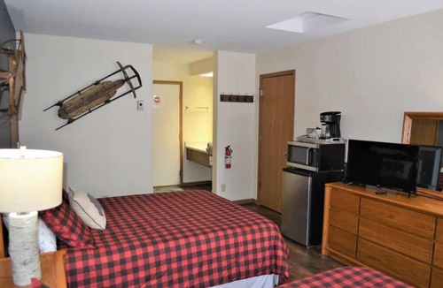 Hayward Resort | Birch Point Resort Condo #18 - Nelson Lake, Hayward