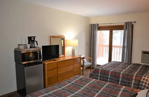 Hayward Resort | Birch Point Resort Condo #16 - Nelson Lake, Hayward
