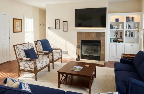 Baileys Harbor House | Blossom House- Private 5-Acre Door County Retreat