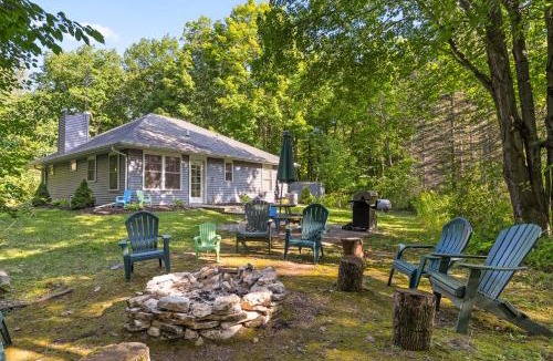 Fish Creek House | Blue Bear Cottage at Simple Life Rentals