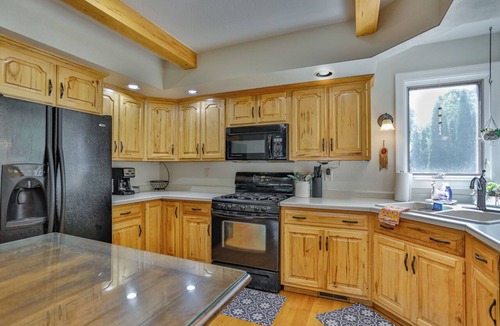 Schofield House | Blue Heron Oar’asis - 3BR Riverfront Home with Kayaks, Canoe & Fire Pit