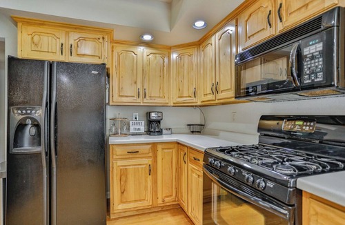 Schofield House | Blue Heron Oar’asis - 3BR Riverfront Home with Kayaks, Canoe & Fire Pit