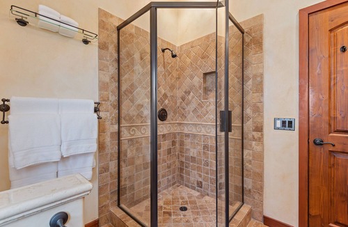 Summerland House | Blue Ocean View Retreat | Steps from the Beach | Perfect Coastal Getaway