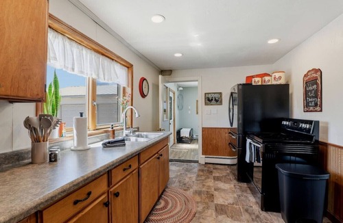 Plymouth House | Blueberry Hill - Entire Home in Plymouth