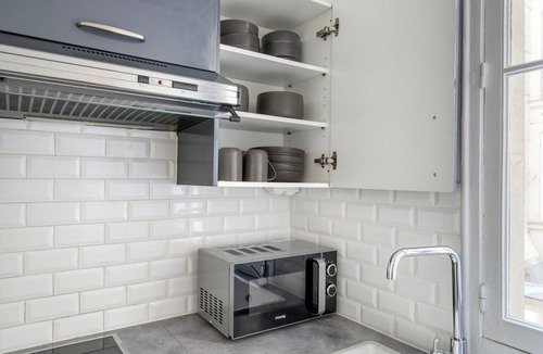 Ternes Apartment | Blueground | Auteuil, concierge, nr Seine & dining