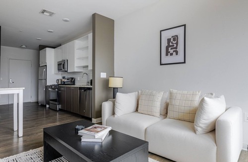East Cambridge Apartment | Blueground | East Cambridge, pool, nr Charles River