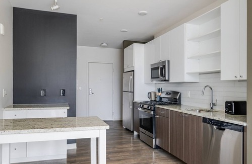 East Cambridge Apartment | Blueground | East Cambridge, pool, nr Charles River