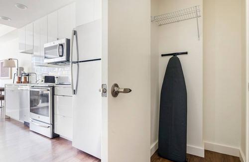 West Fens Apartment | Blueground | Fenway–Kenmore, rooftop, nr Fenway Park
