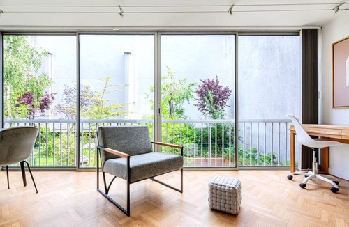 Notre-Dame-des-Champs Apartment | Blueground | Saint Placide, near furnished
