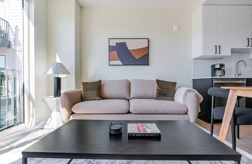 Capitol Hill Apartment | Blueground | Southwest Waterfront, rooftop, nr National Mall