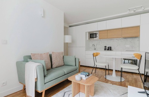 Quartier de la Plaine-de-Monceaux Apartment | Blueground | Ternes, fully furnished & equipped