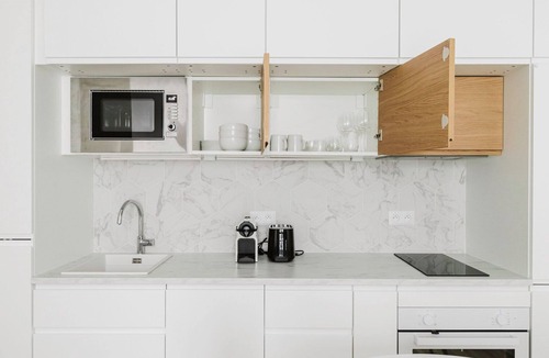 Quartier de la Plaine-de-Monceaux Apartment | Blueground | Ternes, fully furnished & equipped