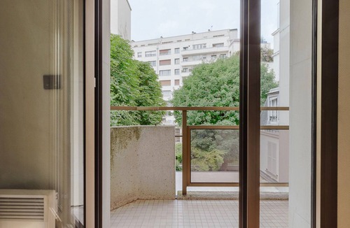 Passy Apartment | Blueground | Trocadero, move-in-ready + furniture