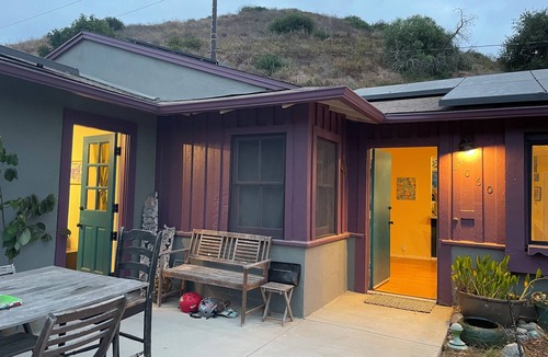Ventura Apartment | Bohemian Tract House- studio in peaceful Ventura perfect for your getaway