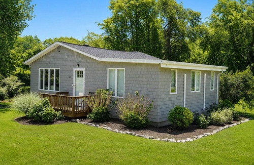 Bonnet Shores House | Bonnet Shores 3BR + Community Beach Pass