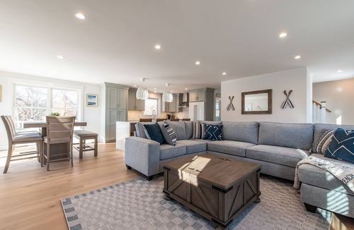 Bonnet Shores House | Bonnet Shores Coastal Chic Retreat, 4 Br, 3.5 Bath, <1 mi to beach