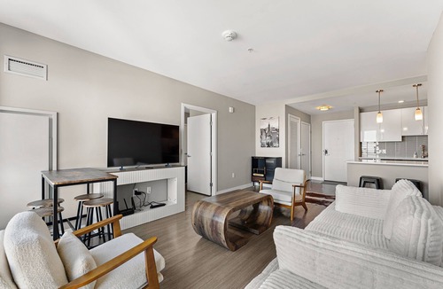 West End Apartment | Boutique 3 bedroom Apartment Near TD Gardens
