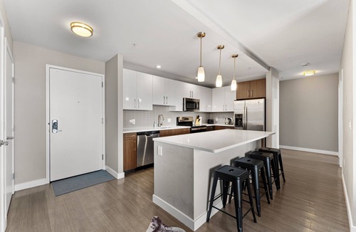 West End Apartment | Boutique 3 bedroom Apartment Near TD Gardens