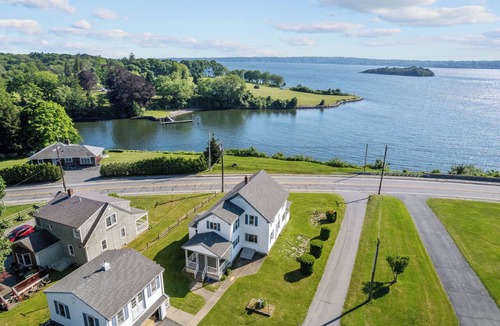 Tiverton Apartment | Boutique Luxury Waterfront w/Pool & Sunset Views-Sakonnet Sunset Manor, Tiverton