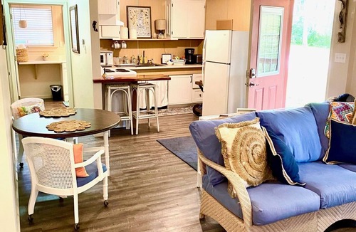 Loxley House | Boutique resort, couples, hot tub/pool/guest house