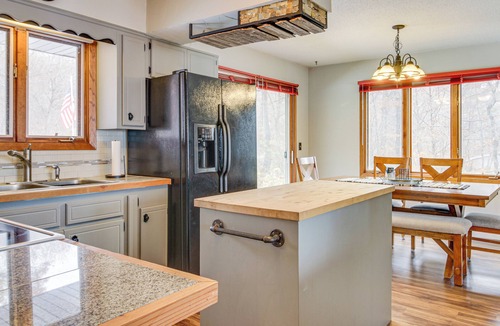 Brainerd Cabin | Brainerd Cabin: Waterfront Fire Pit + Lake Access!