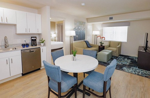 Plymouth Apartment | Brand New 2 Bedroom 2 Bath in Great Neighborhood