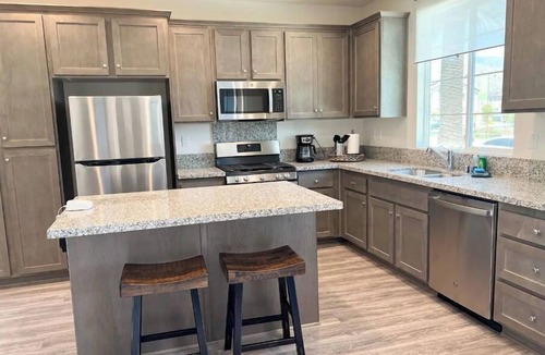 Ventura County House | Brand new Luxury 4 bedroom home close to the beach