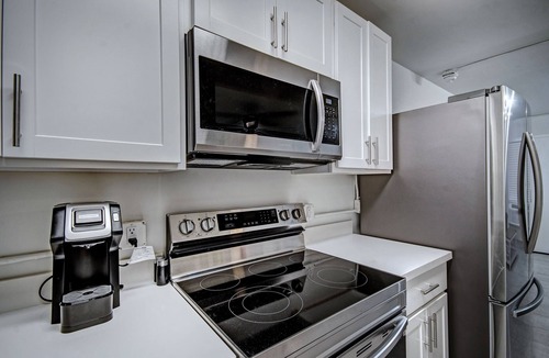 Greater Belhaven Apartment | Brand new studio located in the Historic Downtown Jackson area!