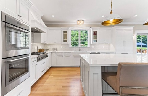 Brewster House | Breakwater Acres 164-B Luxurious Estate by the Bay in Brewster