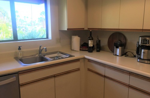 Indian Canyon Condo | Breathtaking mountain views from this very private, updated Mid Century condo!