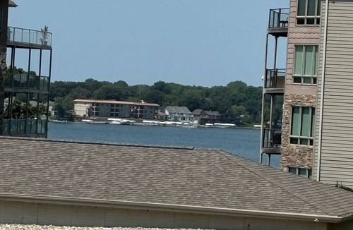 Spirit Lake Cabin | Bridges Bay Retreat, Lake View, Updated in 2025, 6 Daily Water Park Passes