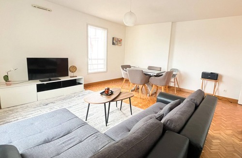 Maisons-Laffitte Apartment | Bright apartment at the Portes de Paris - 10min from the RER A