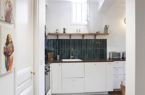 Clichy Apartment | Bright apartment near metro