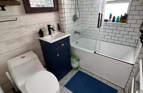 Longfellow House | Bright & Cozy Minneapolis- Close to Downtown