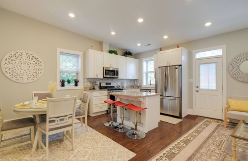 Northeast Apartment | Bright Washington DC Apartment - 2 Mi to Museums
