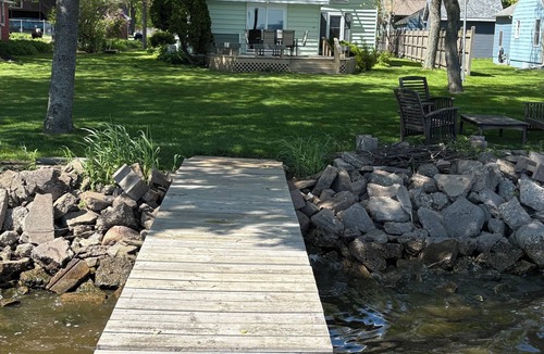 Fox Crossing Cottage | Brighton Beach Cottage/On Lake Winnebago & 25 Min From Lambeau Field