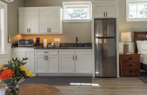 Santa Ynez House | Bungalow #4 by Polo House and Bungalows