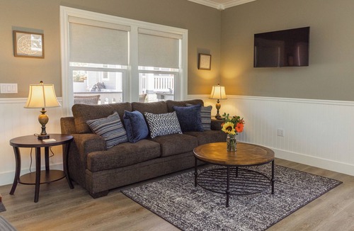 Santa Ynez House | Bungalow #4 by Polo House and Bungalows