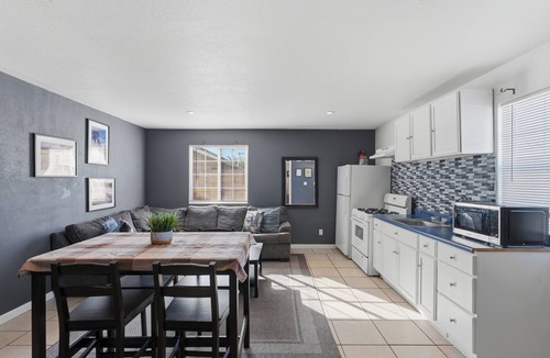 Port Hueneme House | Bungalow by the beach