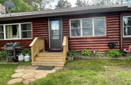 Hayward House | Butler's Bay Cottage cottage