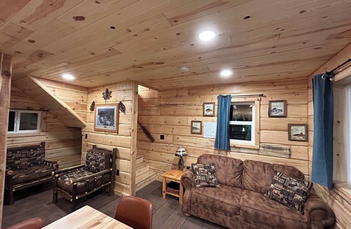 Hazelhurst Cabin | Cabin 1 on The Willow Reservoir