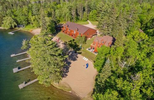 Park Rapids House | Cabin #3 Beautiful 2 BR 1 BA Timberlane Resort