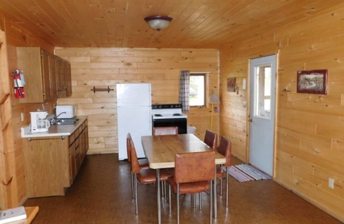 Park Rapids Cabin | Cabin 5. Charming 2-bedroom cabin at Family Friendly Resort near Park Rapids MN